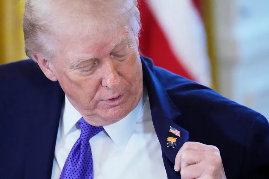 happy trump pin